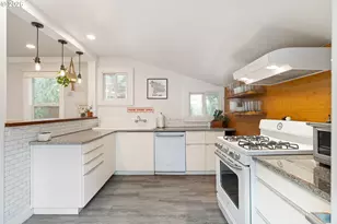 3017 S Water Ave, Portland, OR 97201 - Photo 14