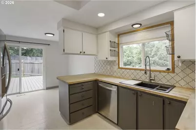3034 SE Timberlake Dr, Hillsboro, OR 97123 - Photo 12