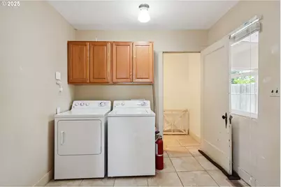 323 W Broadway St, Goldendale, WA 98620 - Photo 14