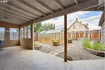 323 W Broadway St, Goldendale, WA 98620 - Photo 30