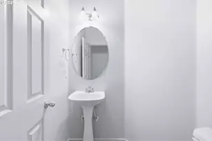 1450 NE Edgefield St, Hillsboro, OR 97124 - Photo 8