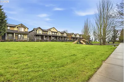 1450 NE Edgefield St, Hillsboro, OR 97124 - Photo 44