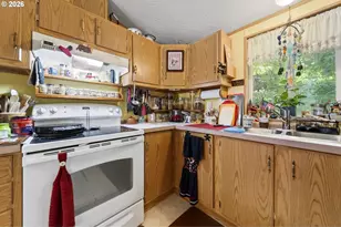 33382 Cedar Vly Rd, Gold Beach, OR 97444 - Photo 18
