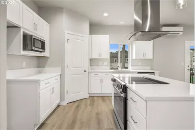 63 NW Mawrcrest Ave, Gresham, OR 97030 - Photo 2