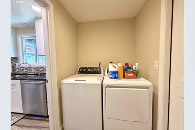 2600 15th St, North Bend, OR 97459 - Photo 20