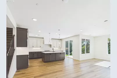 614 W 19th St, La Center, WA 98629 - Photo 6