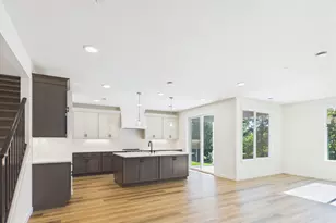 614 W 19th St, La Center, WA 98629 - Photo 6