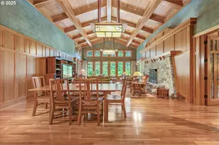 13150 SW Iron Mountain Blvd, Portland, OR 97219 - Photo 8