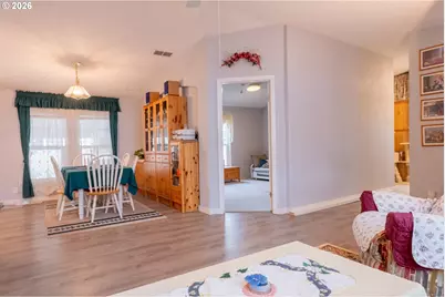 1000 S McKern Ct #125, Newberg, OR 97132 - Photo 2