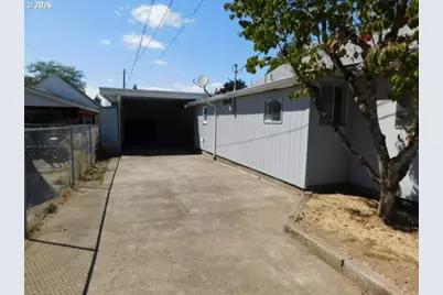 1336 Franklin St, Lebanon, OR 97355 - Photo 4