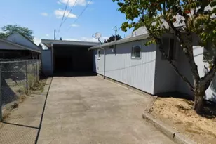 1336 Franklin St, Lebanon, OR 97355 - Photo 4