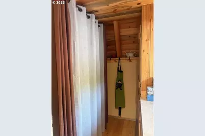 19021 Alpine Breeze Way, Crescent Lake, OR 97733 - Photo 12