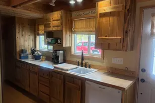 19021 Alpine Breeze Way, Crescent Lake, OR 97733 - Photo 8