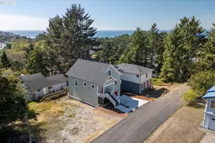 784 SW 28th Ct, Lincoln City, OR 97367 - Photo 2