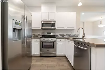 15664 SW Ivory St, Beaverton, OR 97007 - Photo 10