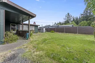 1060 Garfield Ave, Coos Bay, OR 97420 - Photo 22