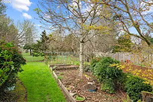 495 SW 167th Ave, Beaverton, OR 97006 - Photo 36