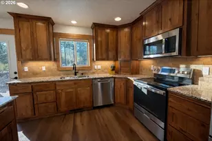 125 Melgard Ct, Detroit, OR 97342 - Photo 12