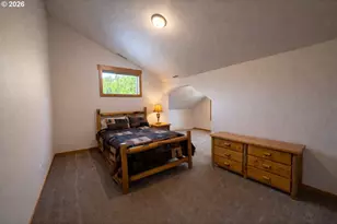 125 Melgard Ct, Detroit, OR 97342 - Photo 14