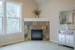 21022 Jenny Marie Ln, Aurora, OR 97002 - Photo 4