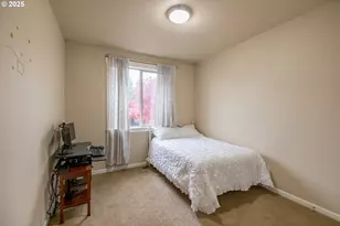 21022 Jenny Marie Ln, Aurora, OR 97002 - Photo 14