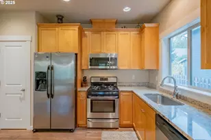 21022 Jenny Marie Ln, Aurora, OR 97002 - Photo 30