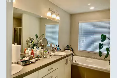 2031 S Jasper Dr, Cornelius, OR 97113 - Photo 8