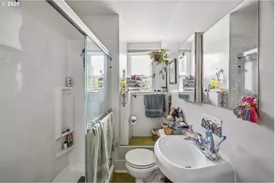 2204 NE 7th Ave, Portland, OR 97212 - Photo 30