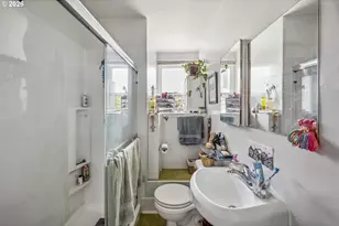 2204 NE 7th Ave, Portland, OR 97212 - Photo 30