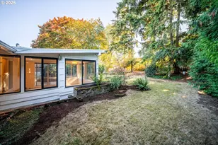 13236 NE Shaver St, Portland, OR 97230 - Photo 26