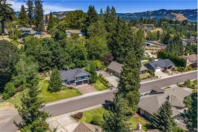 3690 Arrowhead Ave, Hood River, OR 97031 - Photo 4