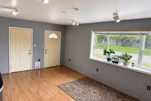 925 Front St, Gardiner, OR 97441 - Photo 10