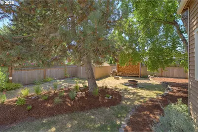 1642 SW Tamarack St, McMinnville, OR 97128 - Photo 34