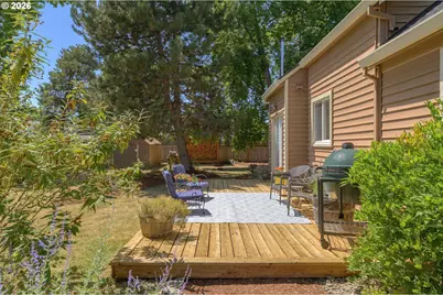 1642 SW Tamarack St, McMinnville, OR 97128 - Photo 36