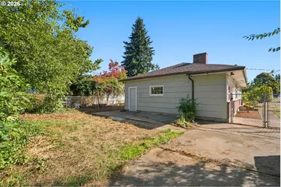 2526 E 20th St, Vancouver, WA 98661 - Photo 32