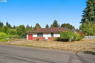 2526 E 20th St, Vancouver, WA 98661 - Photo 2