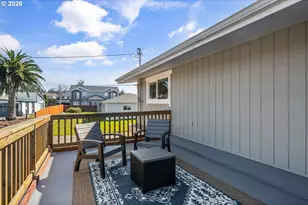 1214 Moore St, Brookings, OR 97415 - Photo 16