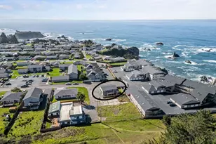 1214 Moore St, Brookings, OR 97415 - Photo 4