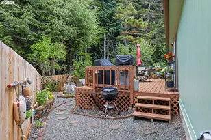 2134 Lynne Dr, North Bend, OR 97459 - Photo 38