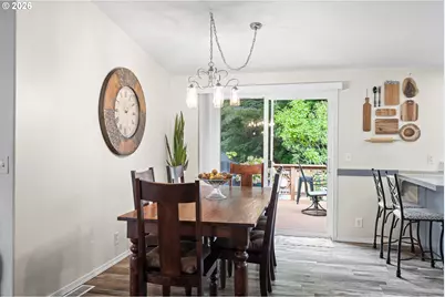 2134 Lynne Dr, North Bend, OR 97459 - Photo 10