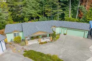 2134 Lynne Dr, North Bend, OR 97459 - Photo 1