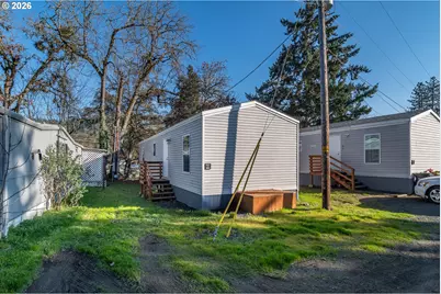 5000 NE Stephens St #40, Roseburg, OR 97470 - Photo 1