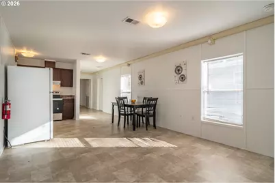 5000 NE Stephens St #40, Roseburg, OR 97470 - Photo 8