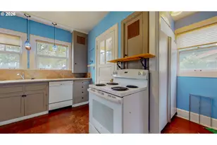 997 16th St, Astoria, OR 97103 - Photo 22