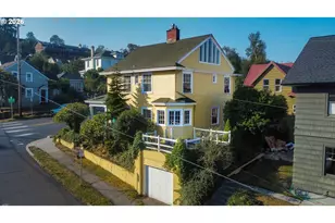 997 16th St, Astoria, OR 97103 - Photo 4