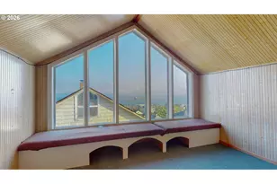 997 16th St, Astoria, OR 97103 - Photo 38