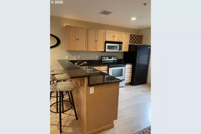 810 NW Naito Pkwy #F-10, Portland, OR 97209 - Photo 2