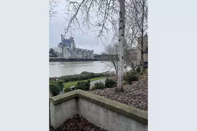 810 NW Naito Pkwy #F-10, Portland, OR 97209 - Photo 26