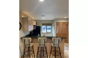 810 NW Naito Pkwy, Portland, OR 97209 - Photo 4