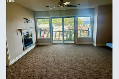 211 Harbor St #22, Florence, OR 97439 - Photo 12